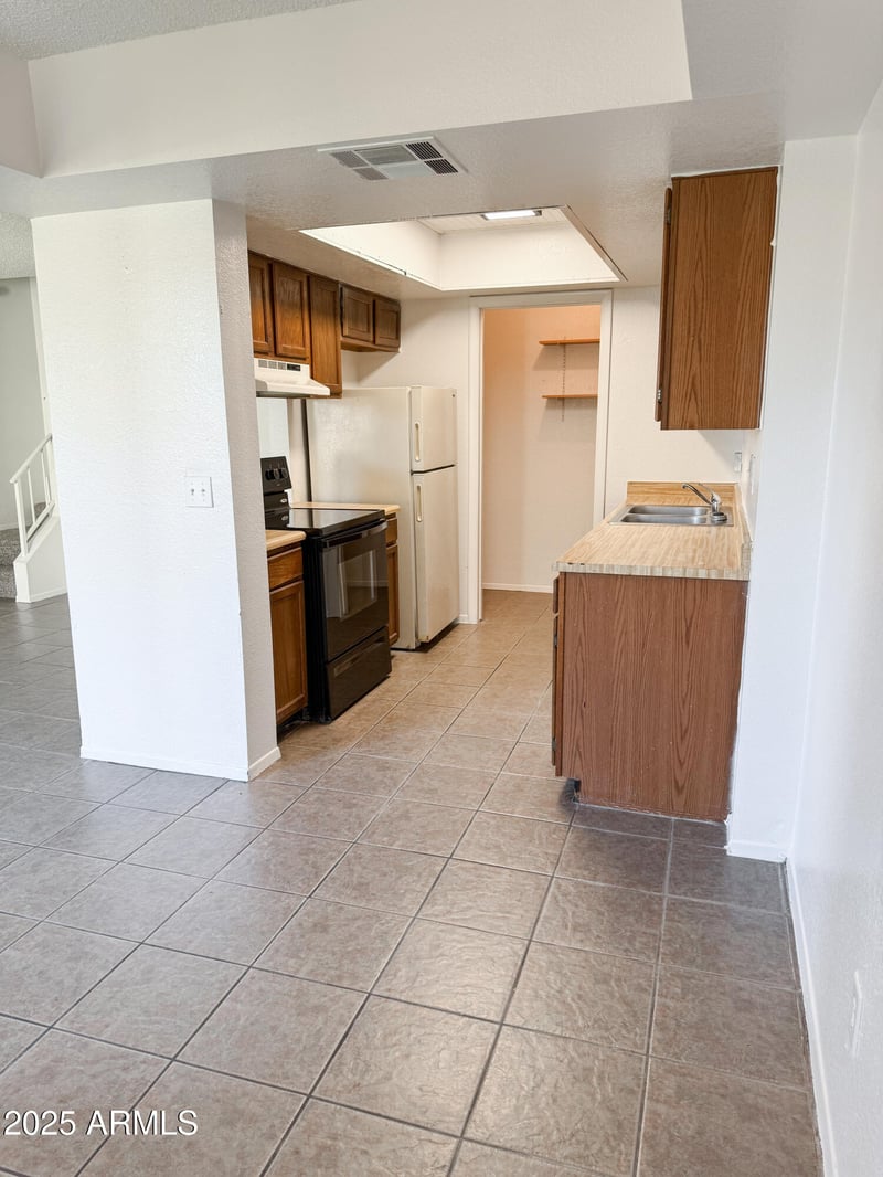 4828 Rancho Dr, Glendale, AZ 85301