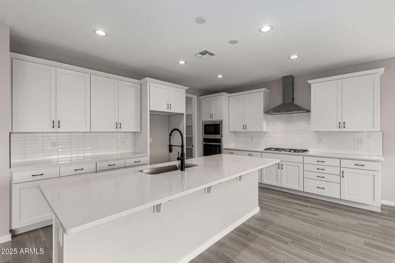 4828 Stargazer Pl, Laveen, AZ 85339