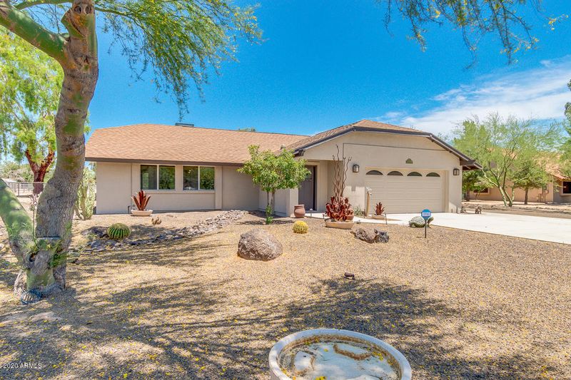 4828 W Soft Wind Dr, Glendale, AZ 85310