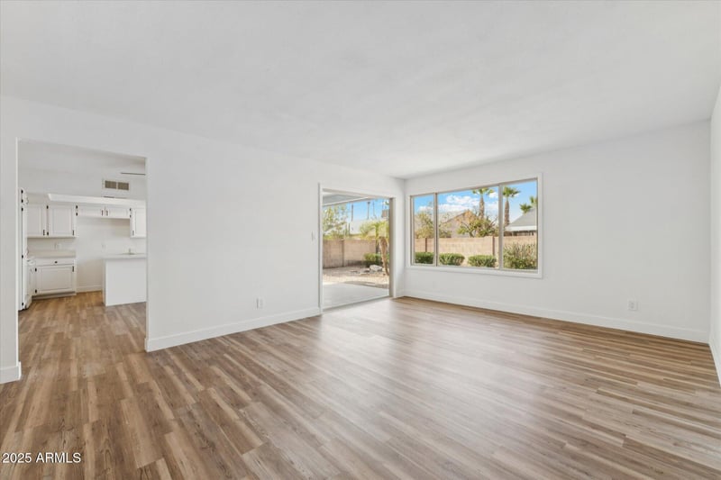 4829 Apache Cir, Phoenix, AZ 85044