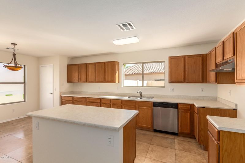4829 N 92nd Ln, Phoenix, AZ 85037