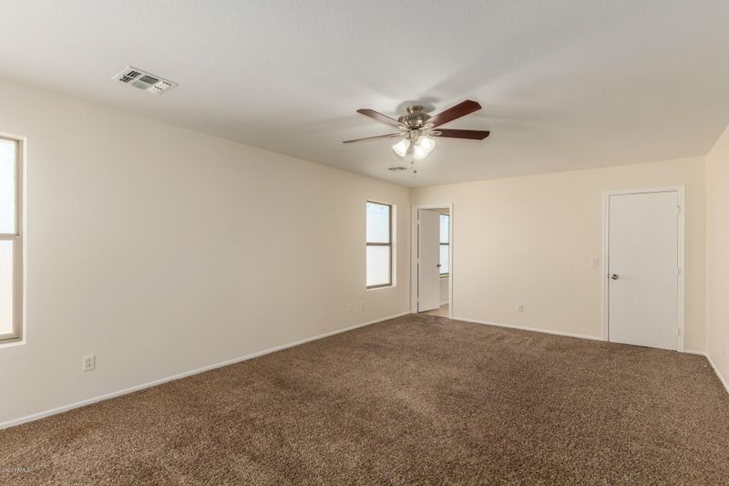 4829 N 92nd Ln, Phoenix, AZ 85037