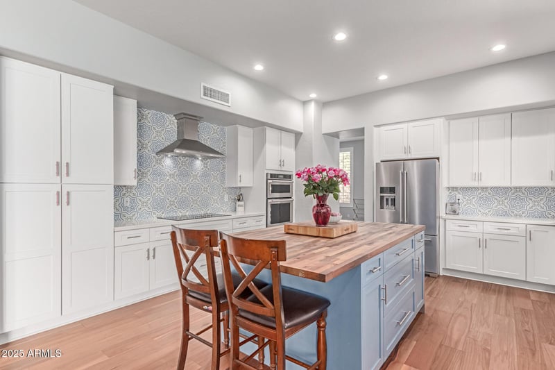 483 Halsted Ct, Chandler, AZ 85225