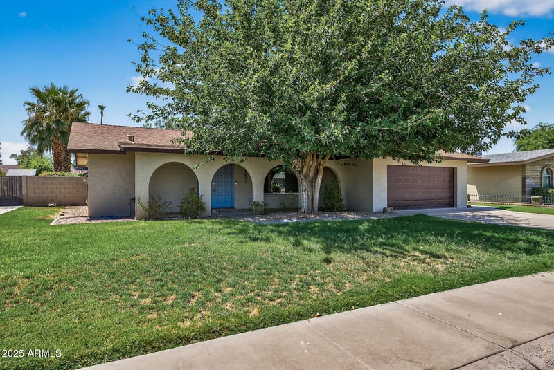 4831 El Caminito Dr, Glendale, AZ 85302