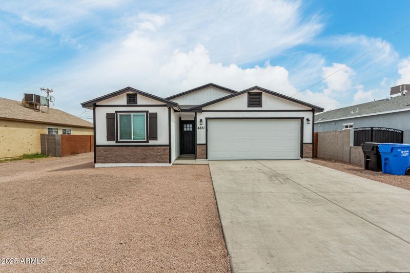 4831 S 35th Dr, Phoenix, AZ 85041