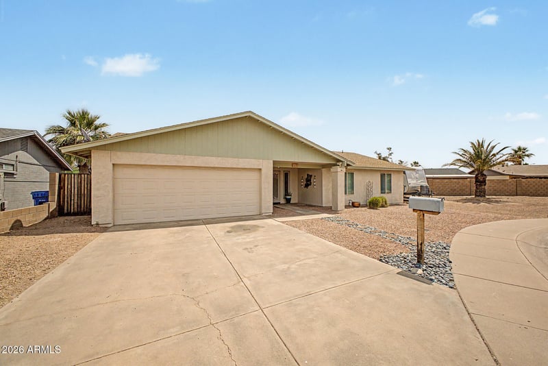 4831 Roberts Rd, Tempe, AZ 85282