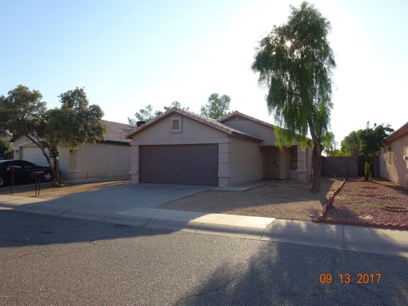 4832 N 84th Dr, Phoenix, AZ 85037