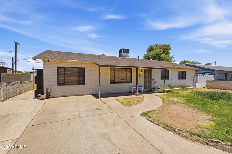 4832 W Earll Dr, Phoenix, AZ 85031