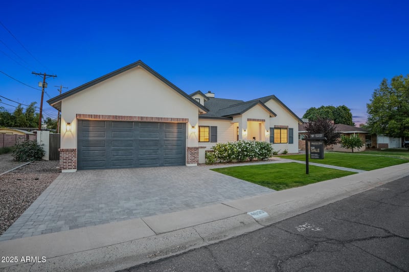 4833 31st St, Phoenix, AZ 85016