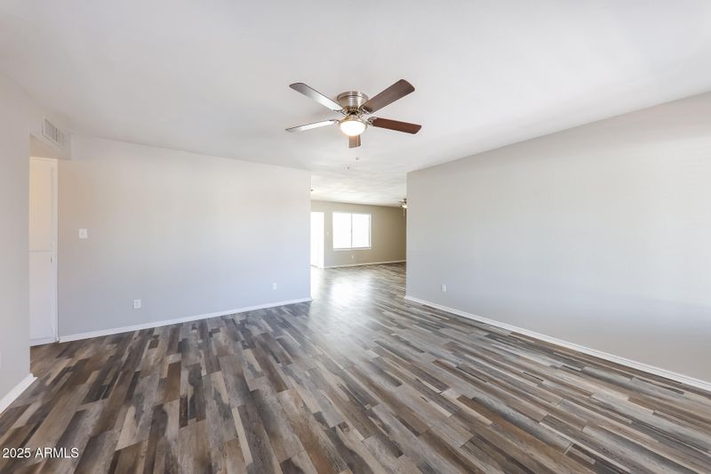 4833 N 63rd Ln, Phoenix, AZ 85033