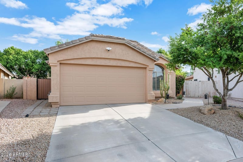 4834 E Mossman Rd, Phoenix, AZ 85054