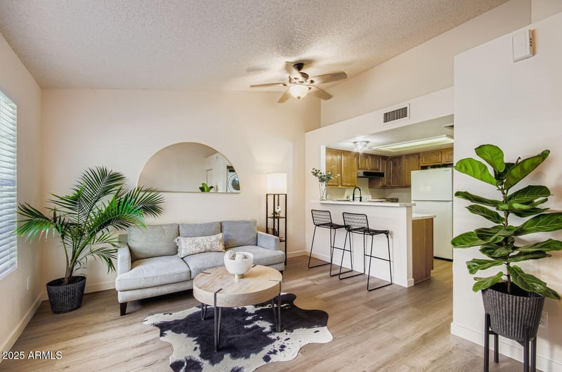 4834 Kachina Trl #4, Phoenix, AZ 85044