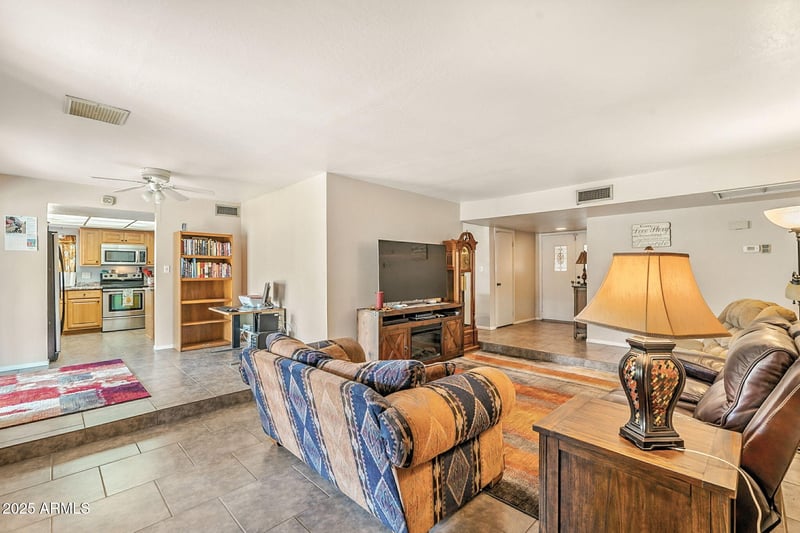 4834 Vogel Ave, Glendale, AZ 85302