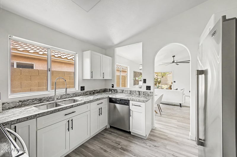 4834 W Kerry Ln, Glendale, AZ 85308