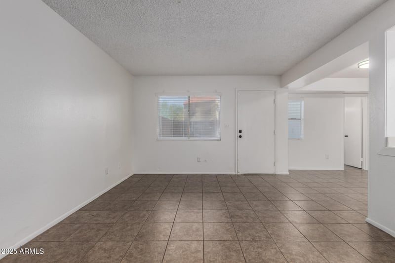 4835 Palo Verde Dr, Glendale, AZ 85301