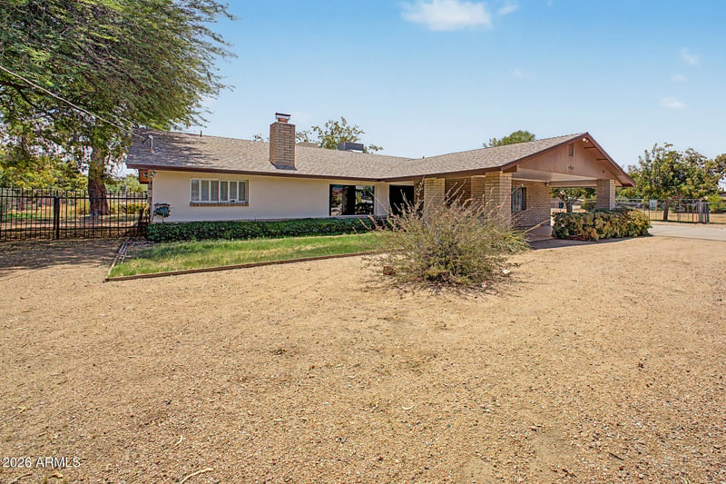 4835 W Port Au Prince Ln, Glendale, AZ 85306