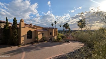 4836 E White Gates Dr, Phoenix, AZ 85018