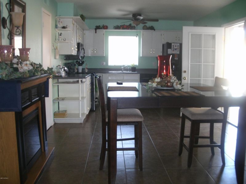 4836 W Paradise Dr, Glendale, AZ 85304