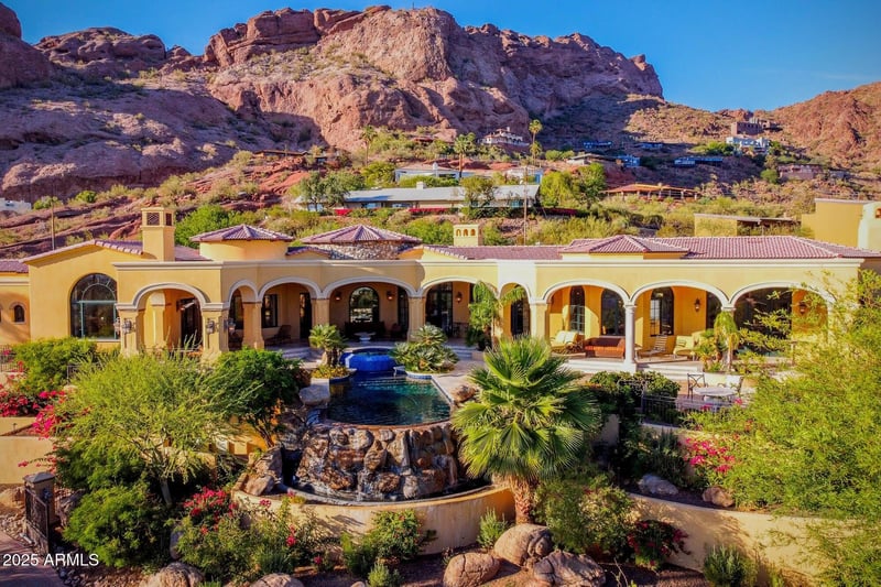 4836 White Gates Dr, Phoenix, AZ 85018