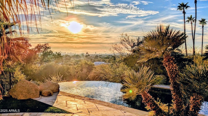 4836 White Gates Dr, Phoenix, AZ 85018