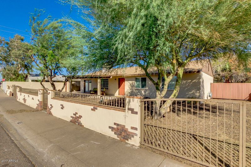 4837 N 69th Ave, Phoenix, AZ 85033
