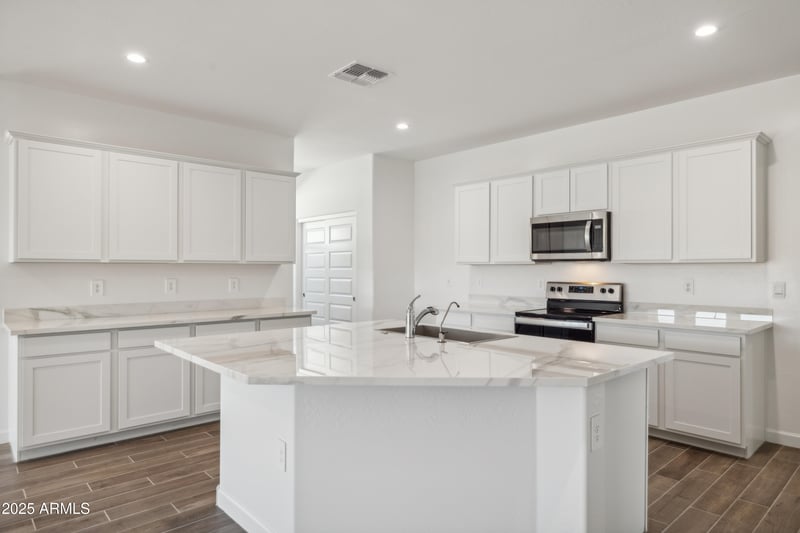 48383 Duran Way, Gold Canyon, AZ 85118