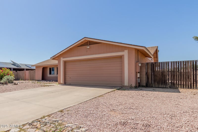 4841 Aire Libre Ave, Glendale, AZ 85306
