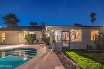 4841 Desert View Dr, Phoenix, AZ 85044