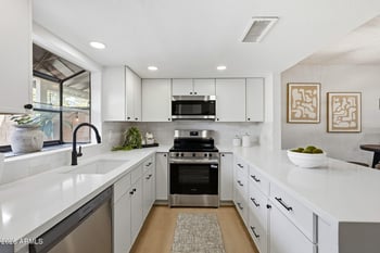 4841 E Kachina Trl #3, Phoenix, AZ 85044