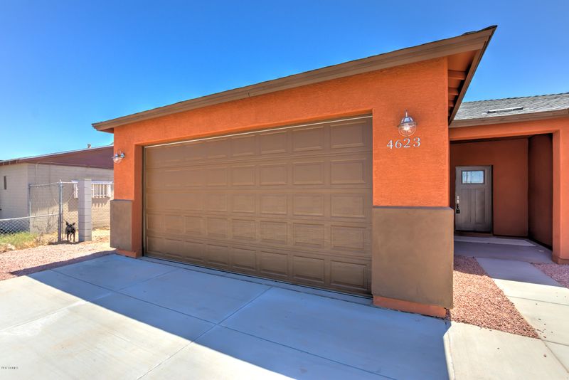 4841 S 21st St, Phoenix, AZ 85040