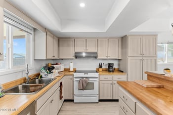 4841 W Aire Libre Ave, Glendale, AZ 85306