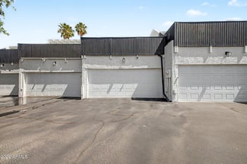 4842 74th St, Scottsdale, AZ 85251