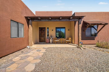 48423 N 24th Ln, New River, AZ 85087