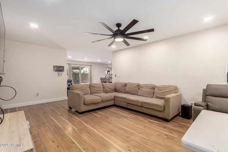 4845 Sweetwater Ave, Glendale, AZ 85304