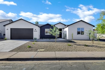 4846 Downing Cir, Mesa, AZ 85205