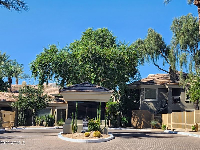 4848 N 36th St #102, Phoenix, AZ 85018