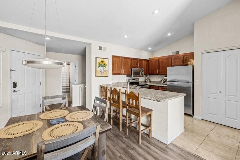 4848 N 36th St #222, Phoenix, AZ 85018