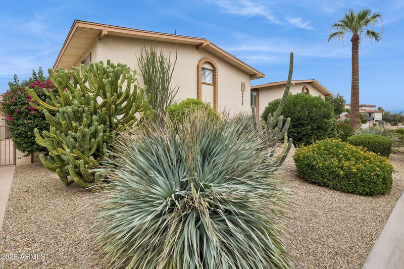 4848 Woodmere Fairway -- #16, Scottsdale, AZ 85251