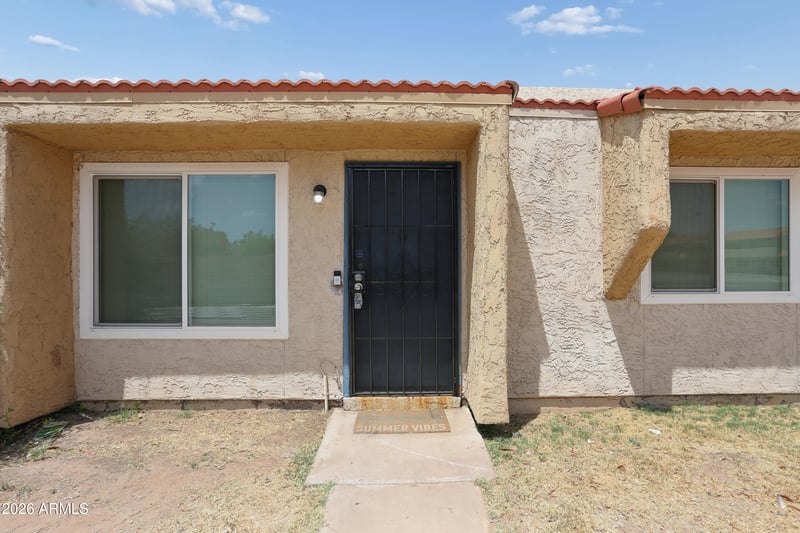 4848 Rose Ln, Glendale, AZ 85301
