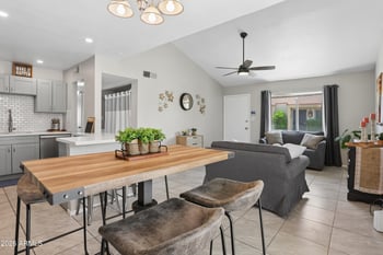 4848 Rose Ln, Glendale, AZ 85301