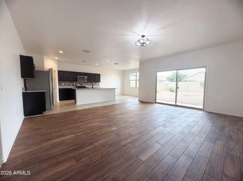 4850 Living Stone Way, San Tan Valley, AZ 85143
