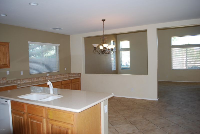 4851 S Stonecreek Blvd, Gilbert, AZ 85298
