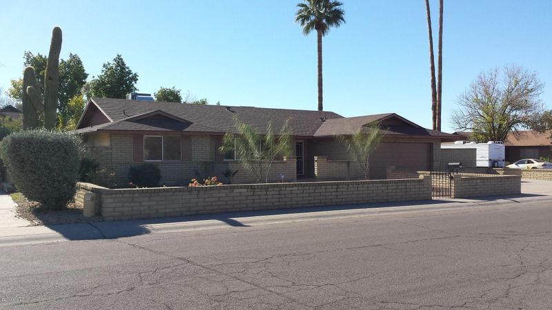 4851 W Harmont Dr, Glendale, AZ 85302