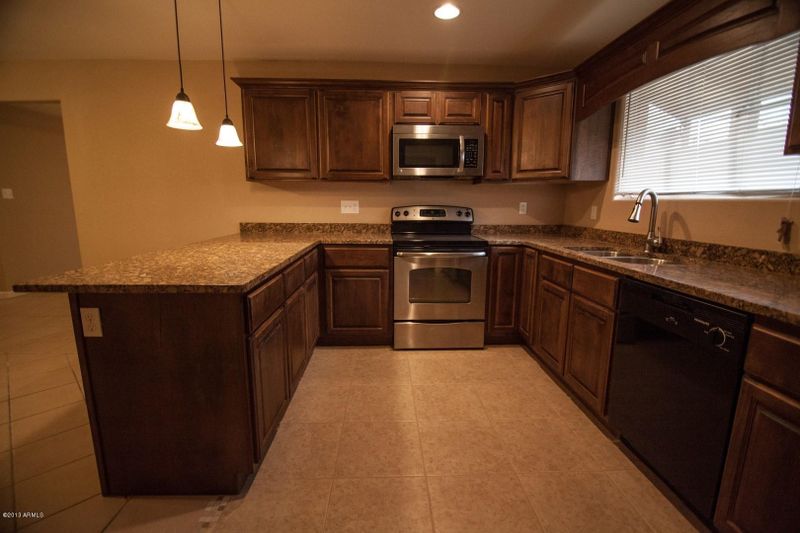 4855 W Verde Ln, Phoenix, AZ 85031