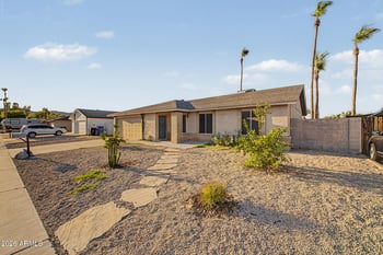 4860 E Capistrano Ave, Phoenix, AZ 85044