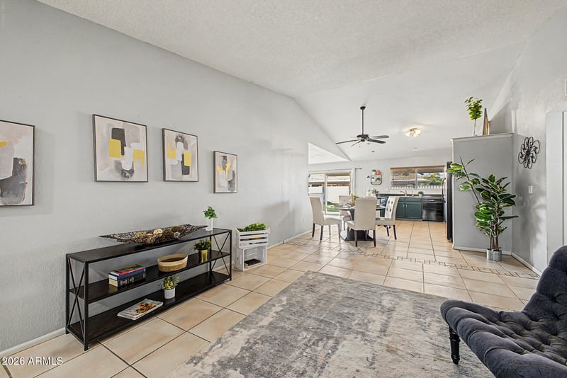 4860 Capistrano Ave, Phoenix, AZ 85044