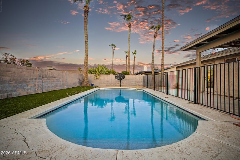 4860 Capistrano Ave, Phoenix, AZ 85044