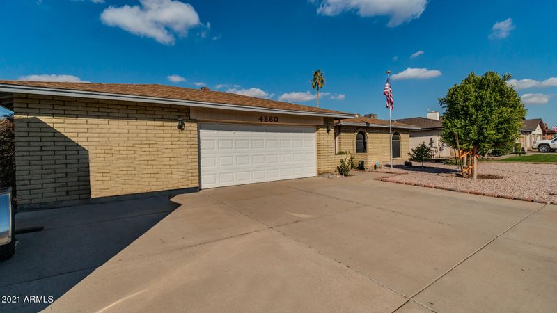 4860 W Seldon Ln, Glendale, AZ 85302