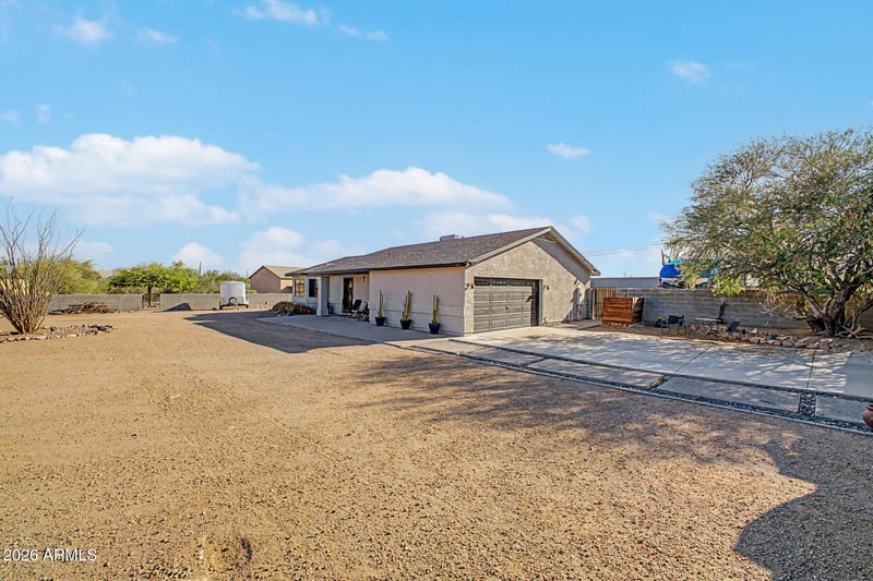 4863 18th Ave, Apache Junction, AZ 85119