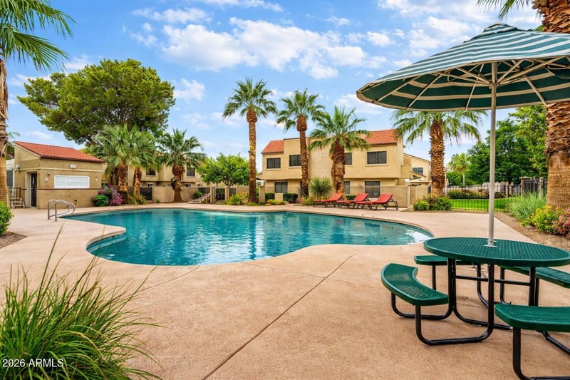 4867 W Palo Verde Dr, Glendale, AZ 85301
